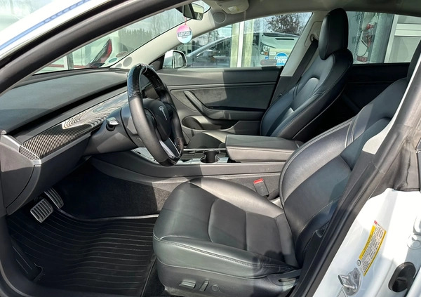 Tesla Model 3 cena 172200 przebieg: 119406, rok produkcji 2019 z Tarnów małe 29